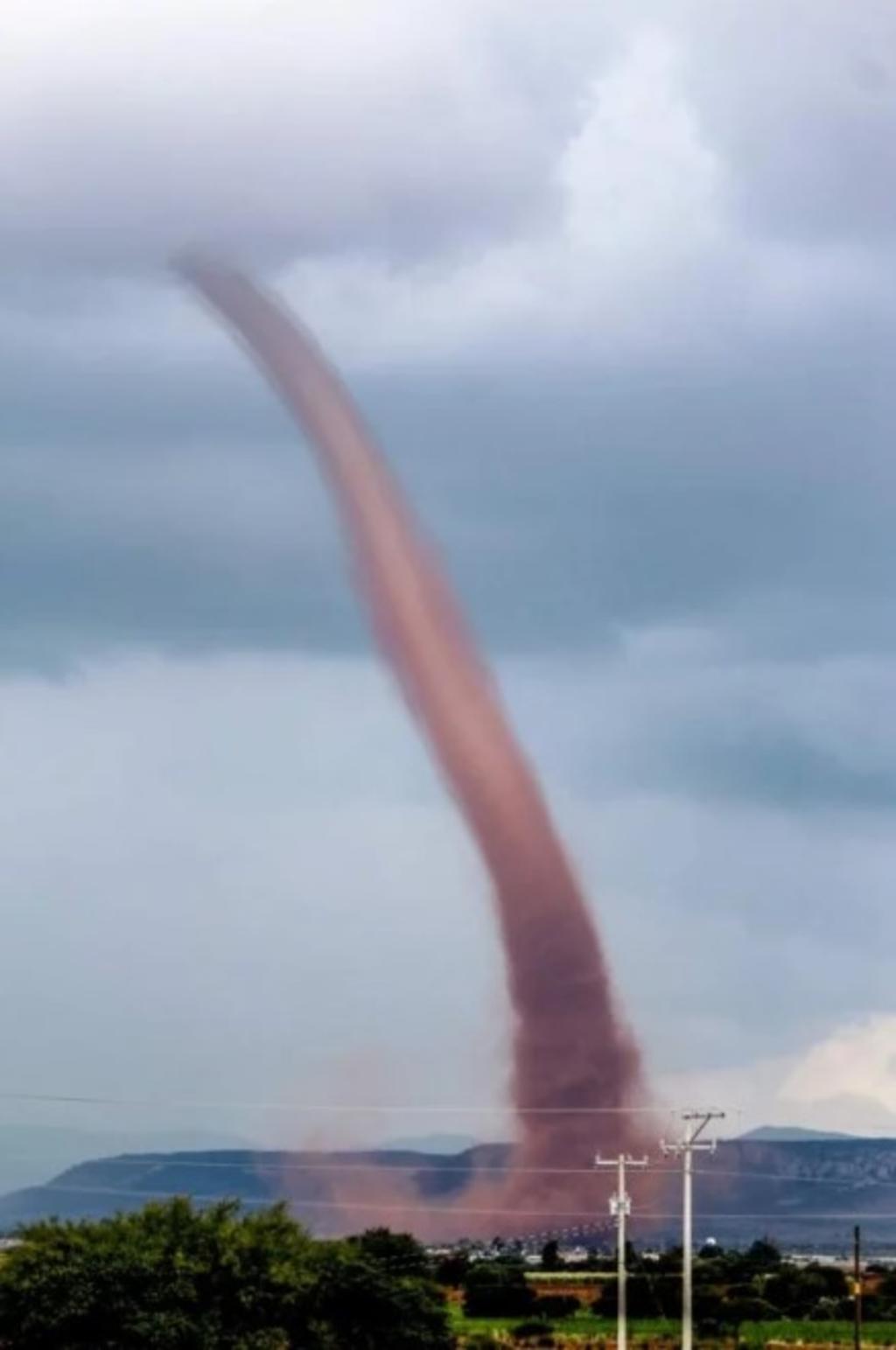 Causa asombro tornado en Zacatecas