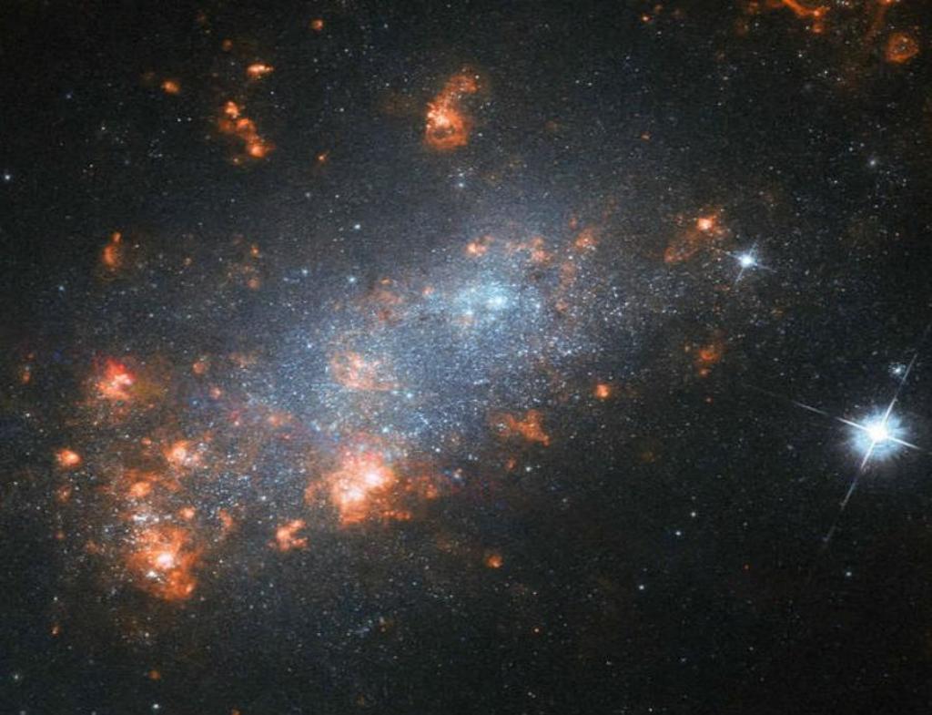 Detectan grandes galaxias lejanas hasta ahora invisibles