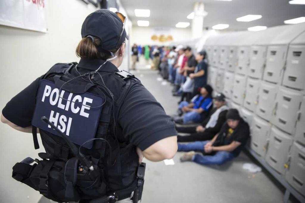 Reporta SRE ocho mexicanos detenidos en megarredada en Mississippi