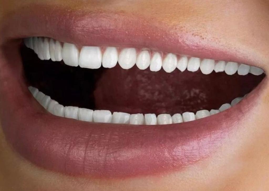 Compañía dental es criticada por bizarro anuncio publicitario