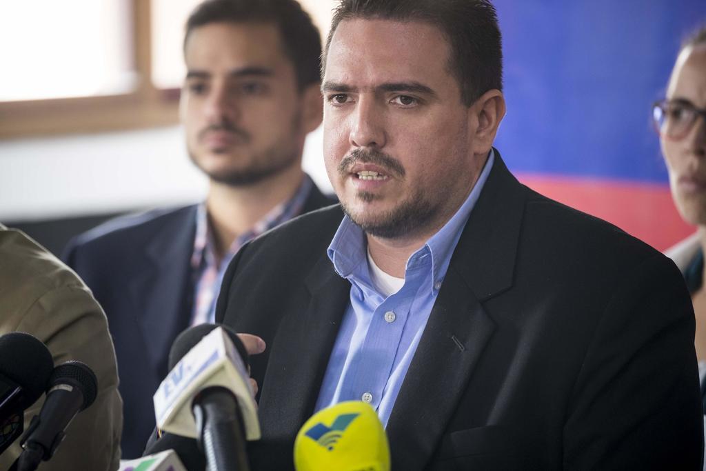 Maduro suspendió diálogo cuando había propuesta en mesa, dice oposición