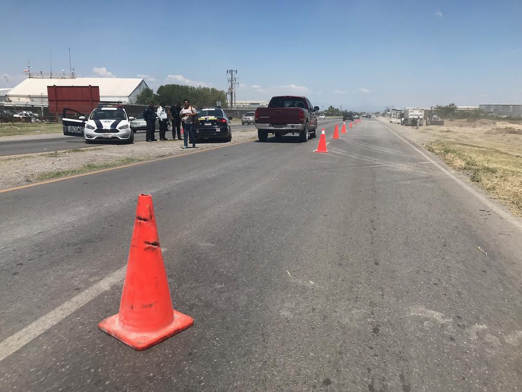 Atropellan y matan a hombre en carretera Saltillo-Torreón