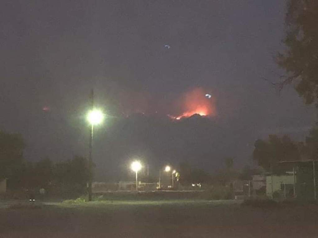 Incendio en sierra de Laguna del Rey