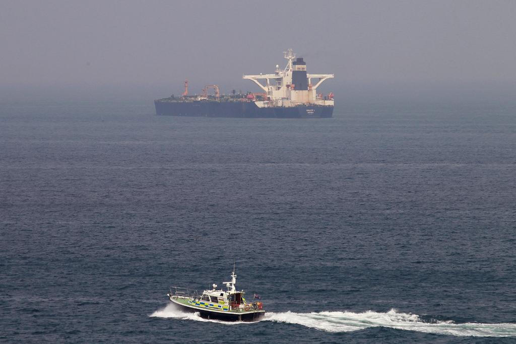 Liberan a 24 tripulantes del petrolero iraní retenido en Gibraltar