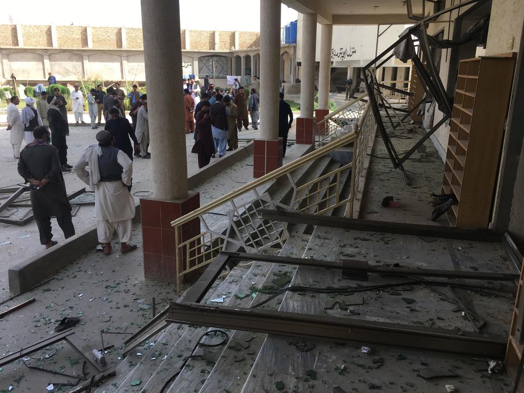 Explosión en mezquita de Pakistán deja cinco muertos y 15 heridos