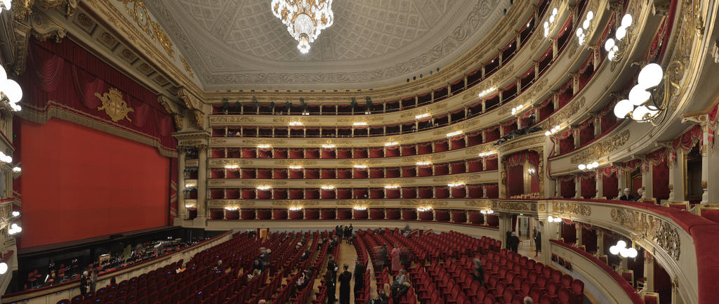 La Scala de Milán confirma actuaciones de Plácido Domingo