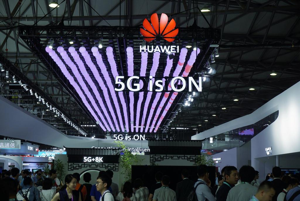 Critica Huawei motivación política en sanciones de Trump
