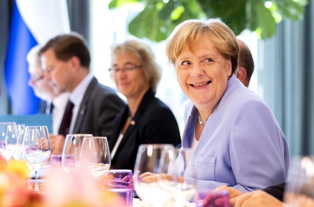 Pide Merkel a UE adoptar neutralidad climática para 2050