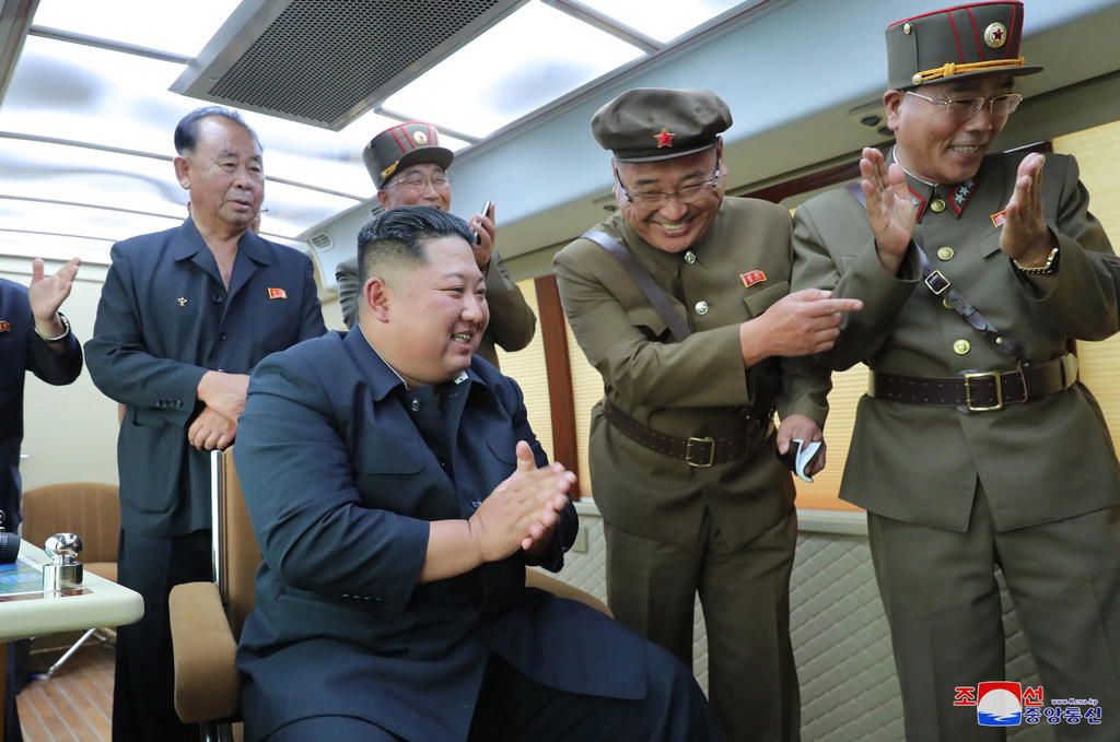 Revela Norcorea prueba de cohetes