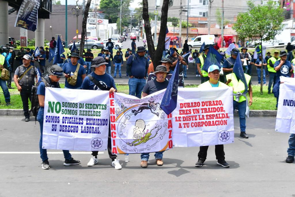 Protestan federales con bloqueo en CDMX