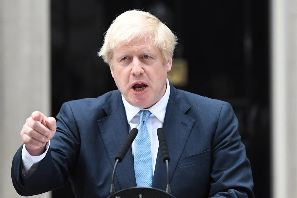 Gobierno de Johnson anuncia fin de la austeridad con un ojo en las elecciones