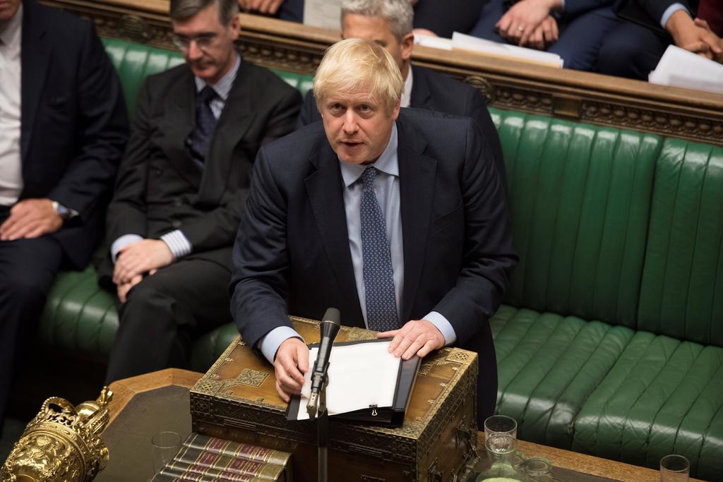 Niega Parlamento a Boris Johnson tanto un brexit duro como unas elecciones