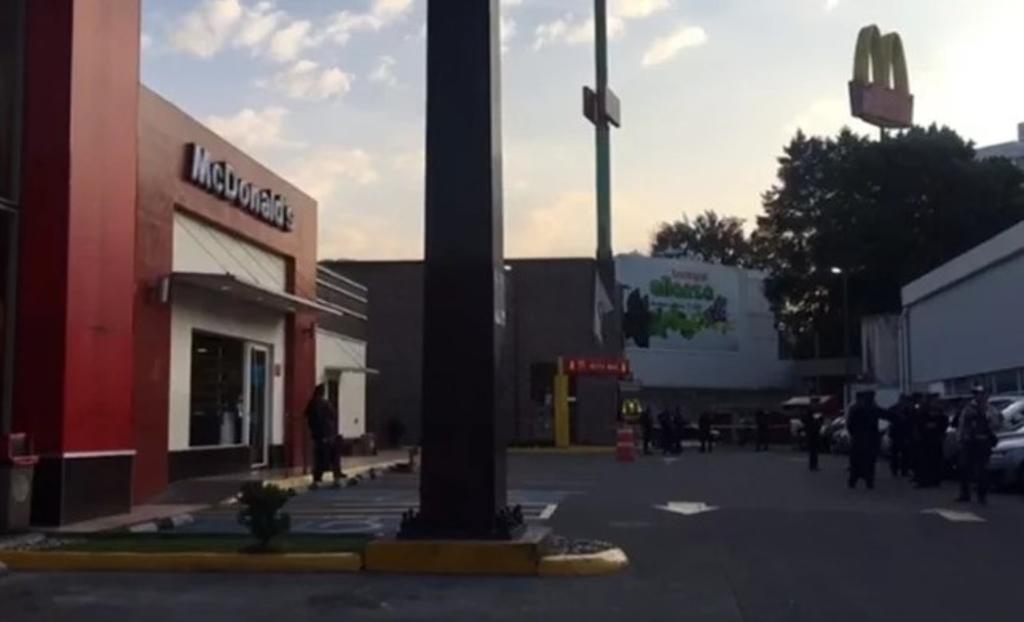 Asesinan a hombre dentro de McDonald's en la Miguel Hidalgo
