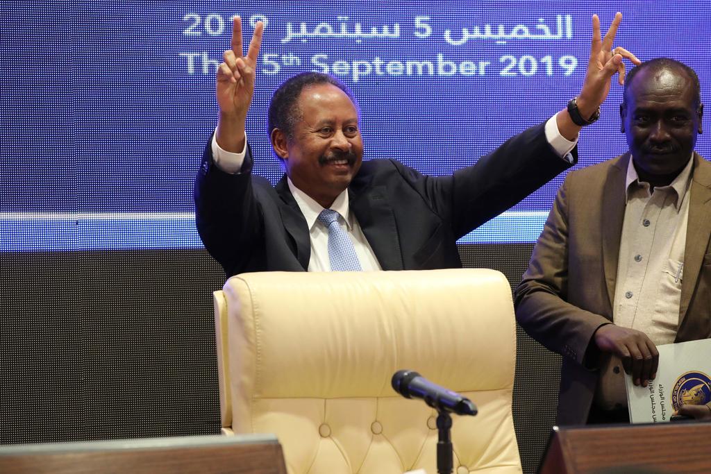 Gobierno de transición toma posesión en Sudán