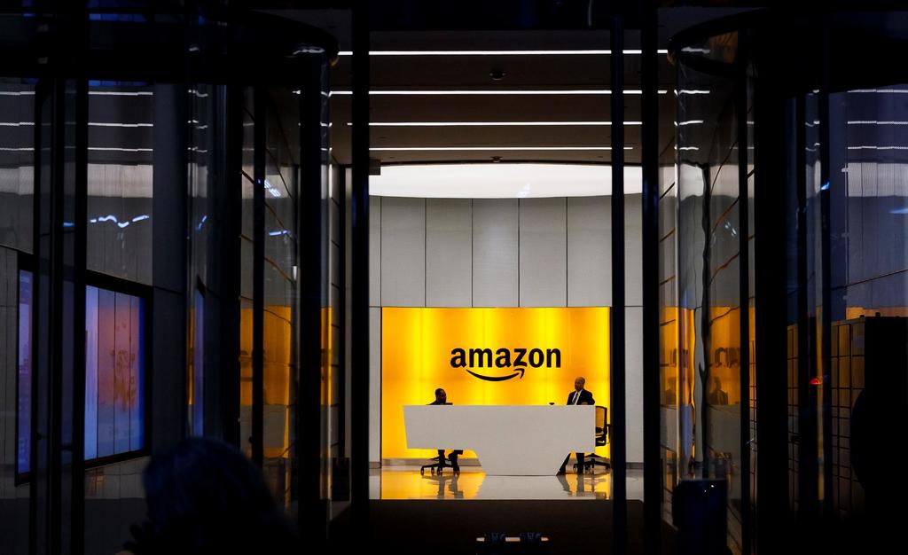 Contratará Amazon a 30 mil personas en EUA