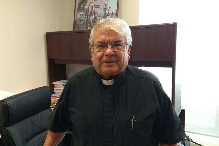 Llama rector de catedral en Piedras Negras a cambiar óptica en tema migratorio