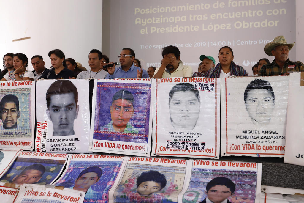 Pedirá López Obrador al Ejército entregar información sobre el caso Ayotzinapa