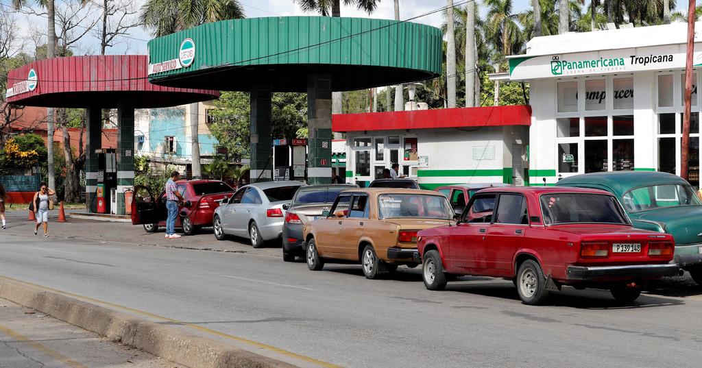 Interrumpen llegada de combustible a Cuba durante 5 días