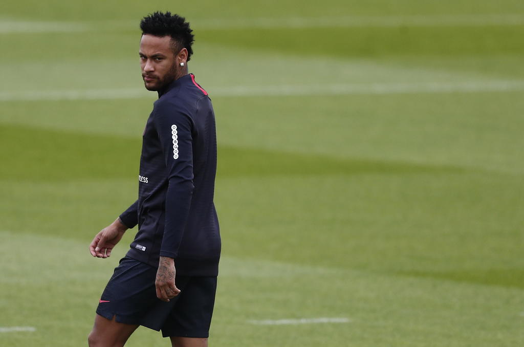 Neymar busca reconquistar a la afición de París Saint-Germain