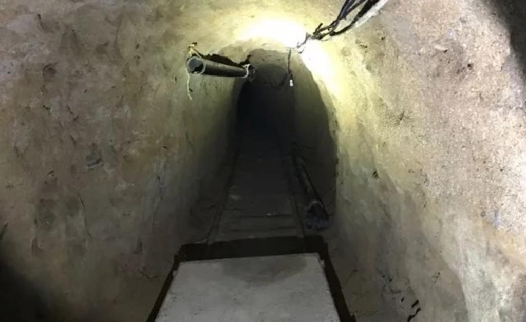 Encuentran túnel clandestino en Tijuana cerca de muro fronterizo con EUA
