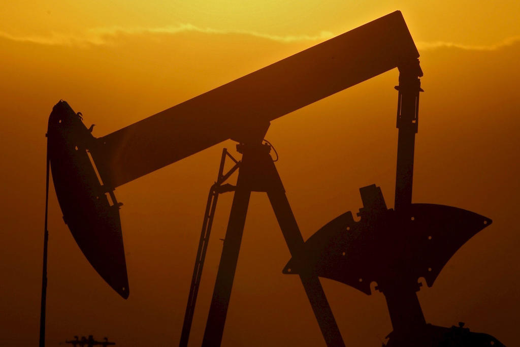Tras ataque a refinería árabe, ofrece EUA reservas petroleras