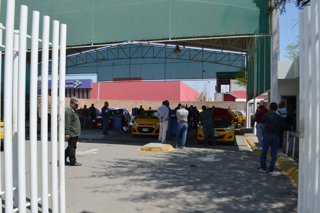 Avanzan en cifras de verificación vehicular en Torreón