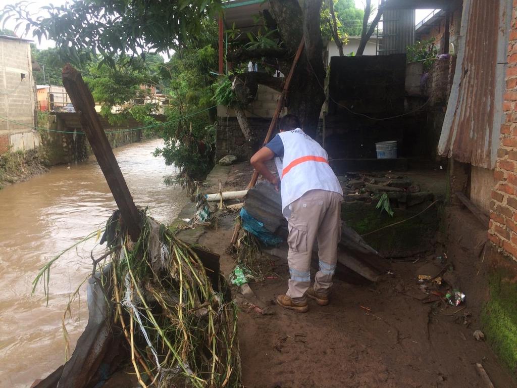 Atienden a poblaciones tras desborde de ríos en Chiapas