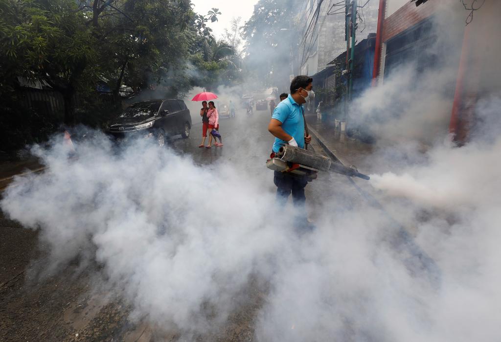 Suman más de mil 100 fallecidos por dengue en Filipinas