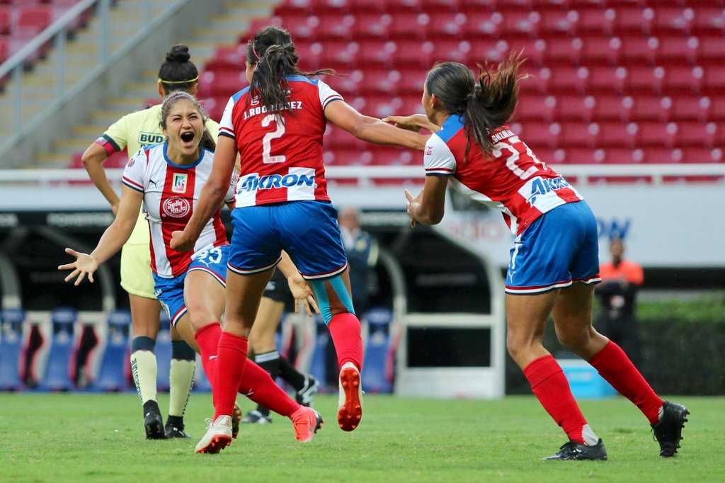 Chivas femenil gana el 'clásico nacional' ante América