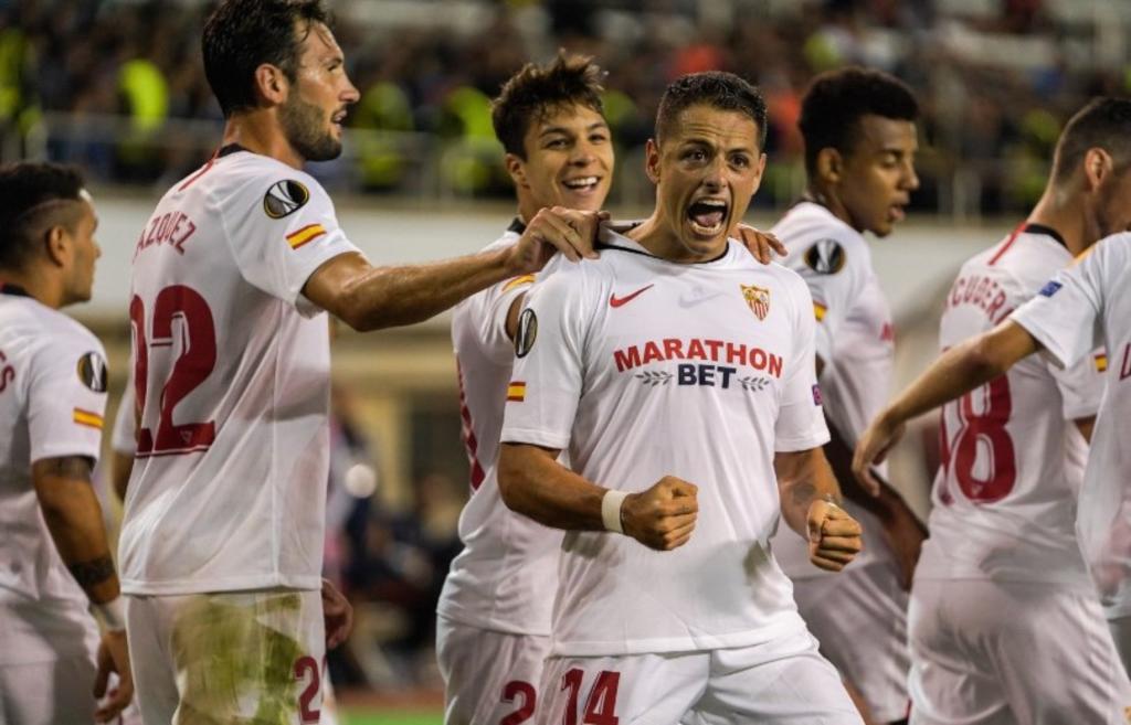 ‘Chicharito’ inicia la goleada del Sevilla en arranque de la Europa League