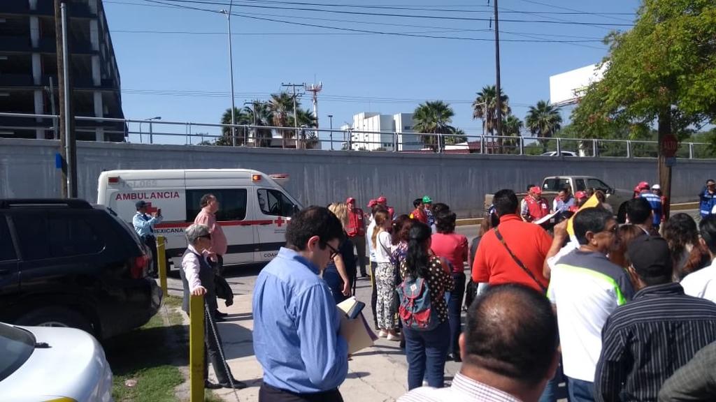 Realizan simulacros en Saltillo en conmemoración del Día Nacional de Protección Civil