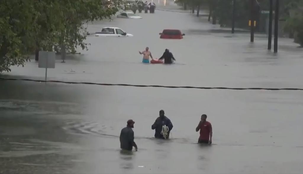 VIRAL: Comparten videos de la inusual inundación en Houston