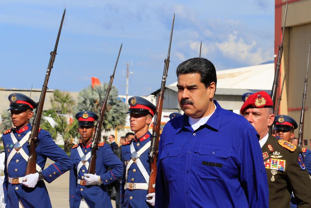 Afirma Maduro que no aceptará en Venezuela a ningún grupo armado colombiano