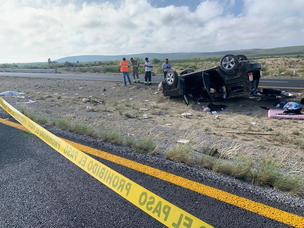 Mujer pierde la vida en accidente en la Saltillo-Torreón
