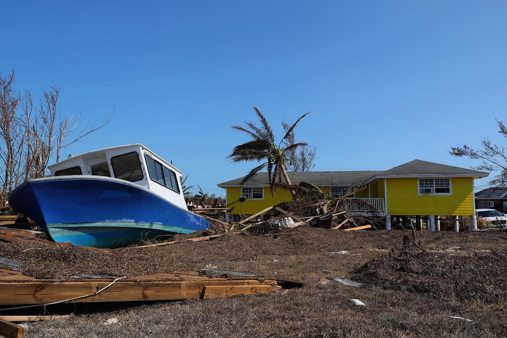 Entrega Marina ayuda humanitaria a las Bahamas