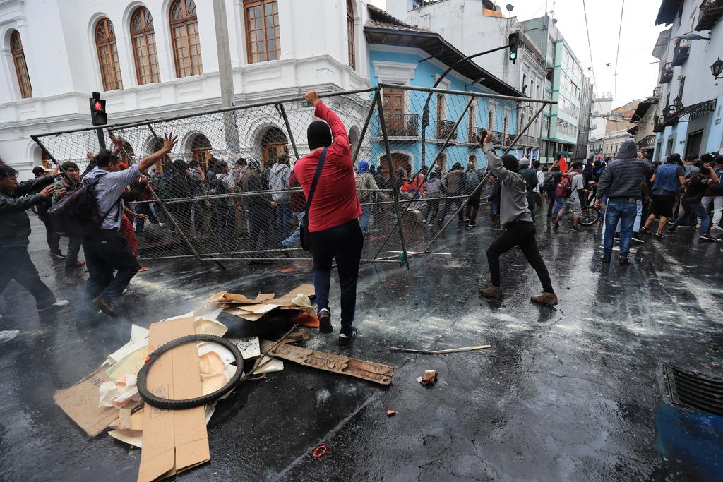 Decreta Ecuador estado de excepción ante protestas por medidas económicas