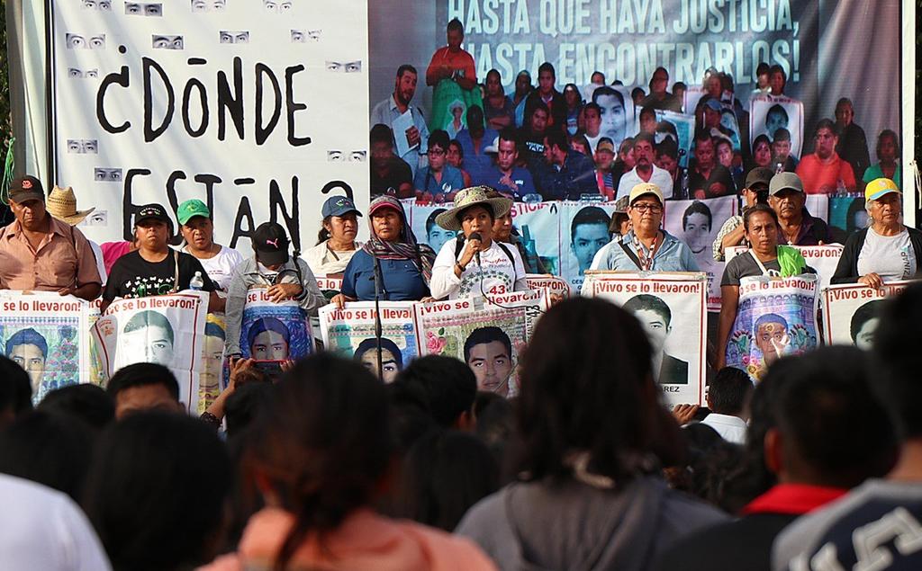 Liberan a tres personas involucradas en caso Ayotzinapa