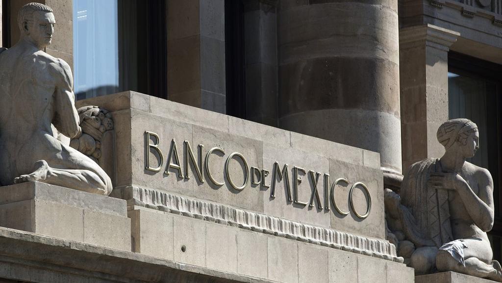 Analistas creen que tasas en México bajarán por tercera vez en el año