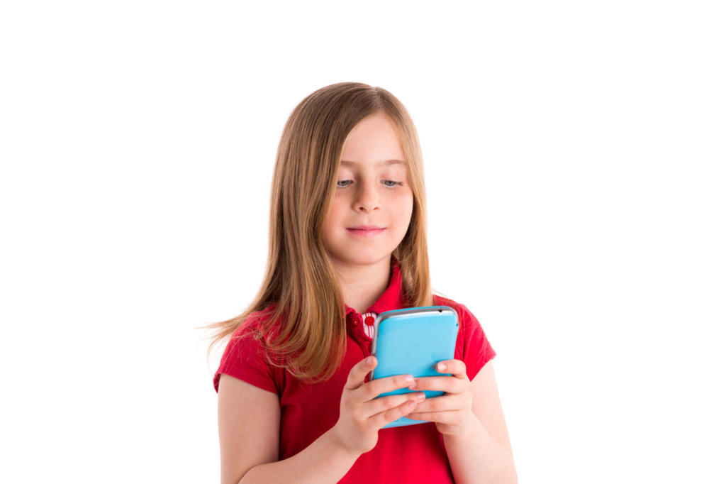 Monitorea el celular de tu hijo a través de una aplicación