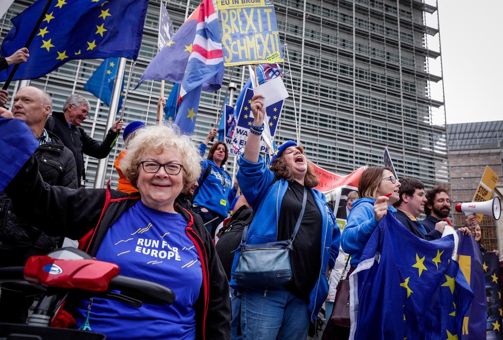 Más de un millón de europeos piden residir en Reino Unido luego del 'brexit'