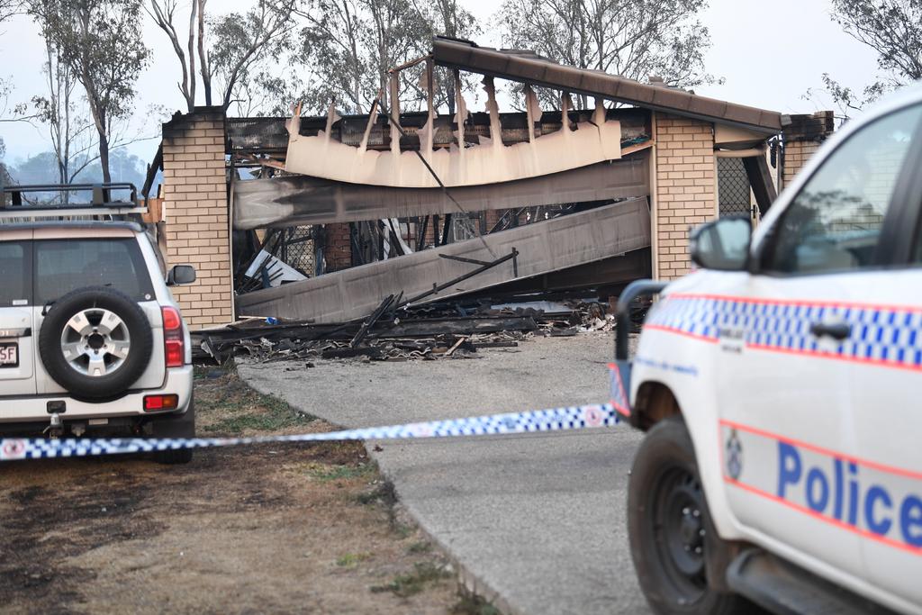 Incendios forestales destruyen decenas de viviendas en Australia