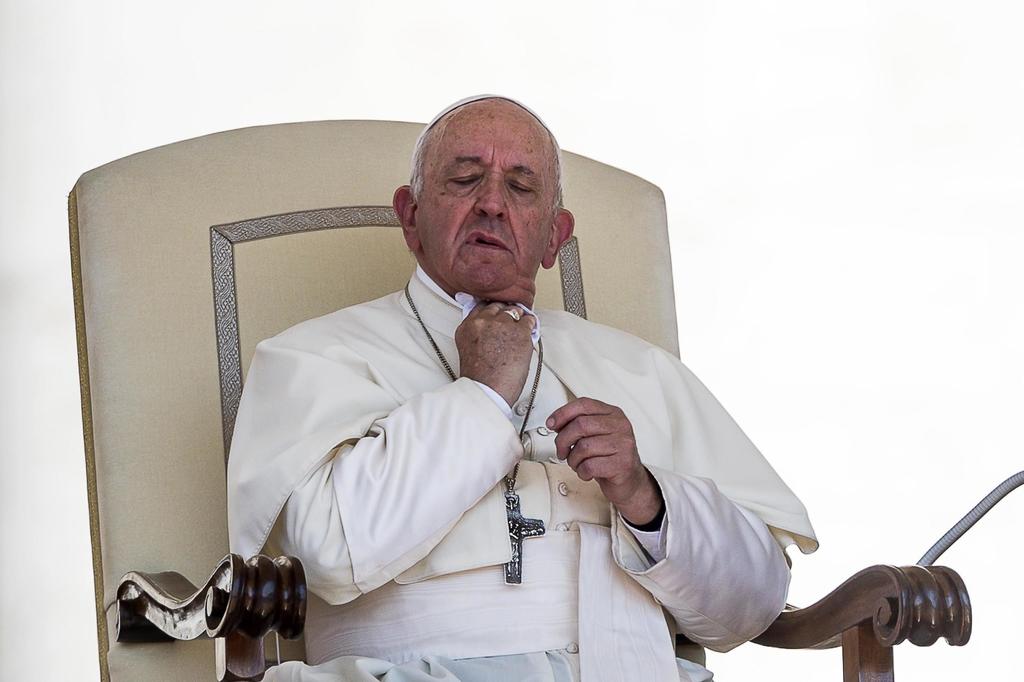 Acepta papa Francisco la renuncia de obispo de Nueva York acusado de abusos