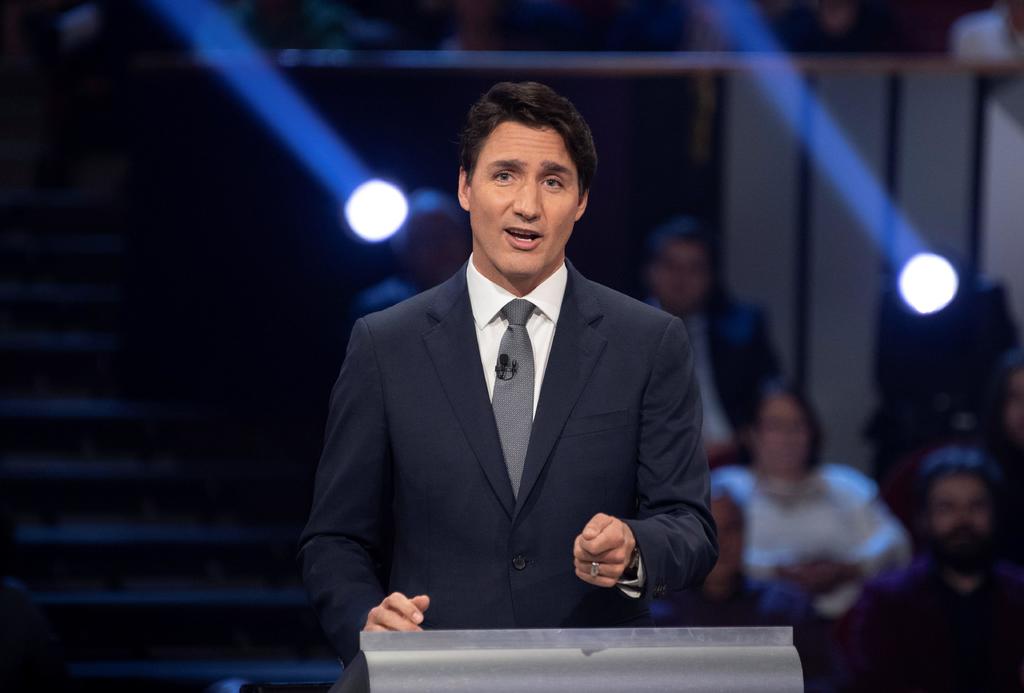 Continúa Trudeau en campaña pese a amenaza