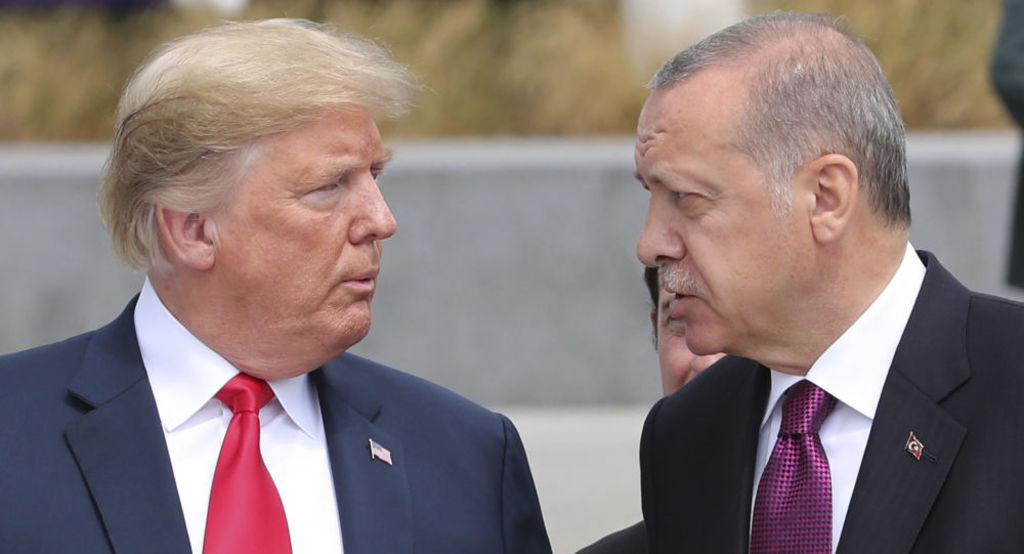 Asesta EUA 'golpes' a Gobierno turco