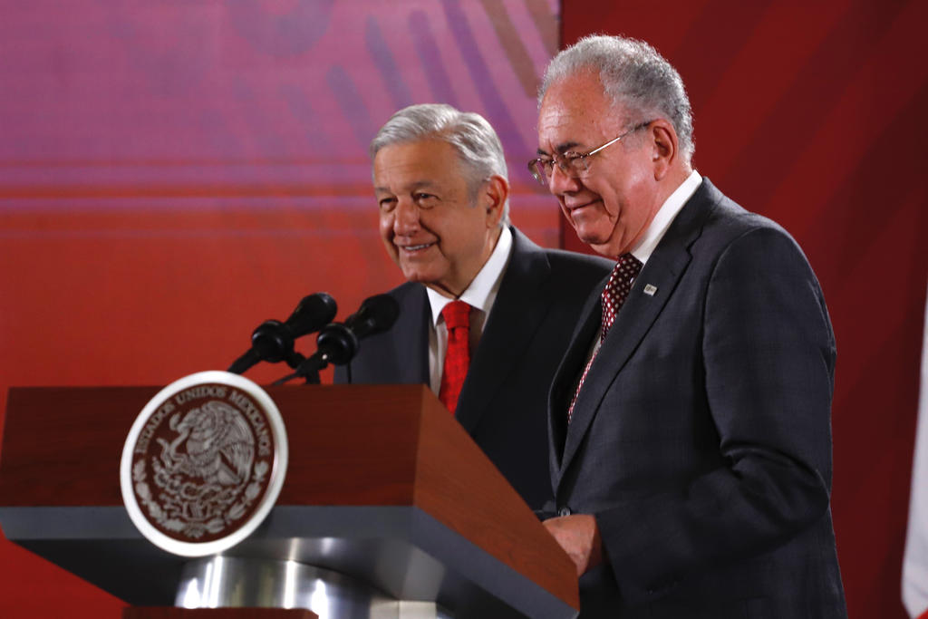 Se reúne Obrador con titular de SCT y otros funcionarios