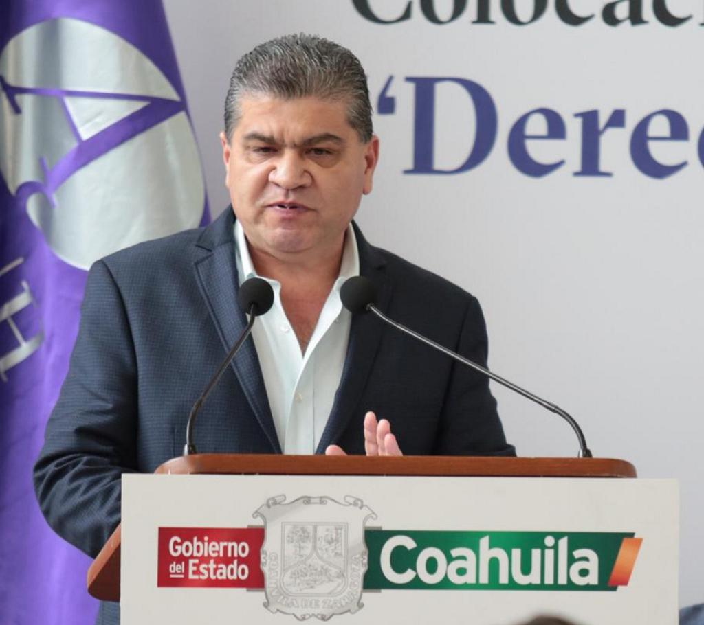 Gobernador de Coahuila se reúne con defensores de derechos humanos