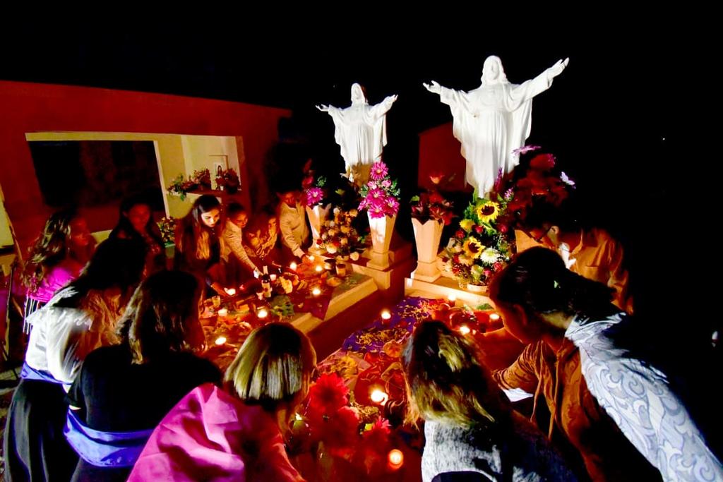 Iluminarán sólo con velas el Panteón Guadalupe en Monclova