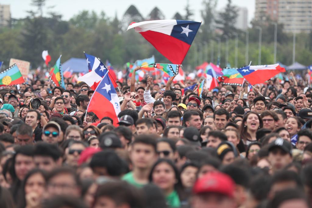 Manifestantes amplían demandas al gobierno de Chile