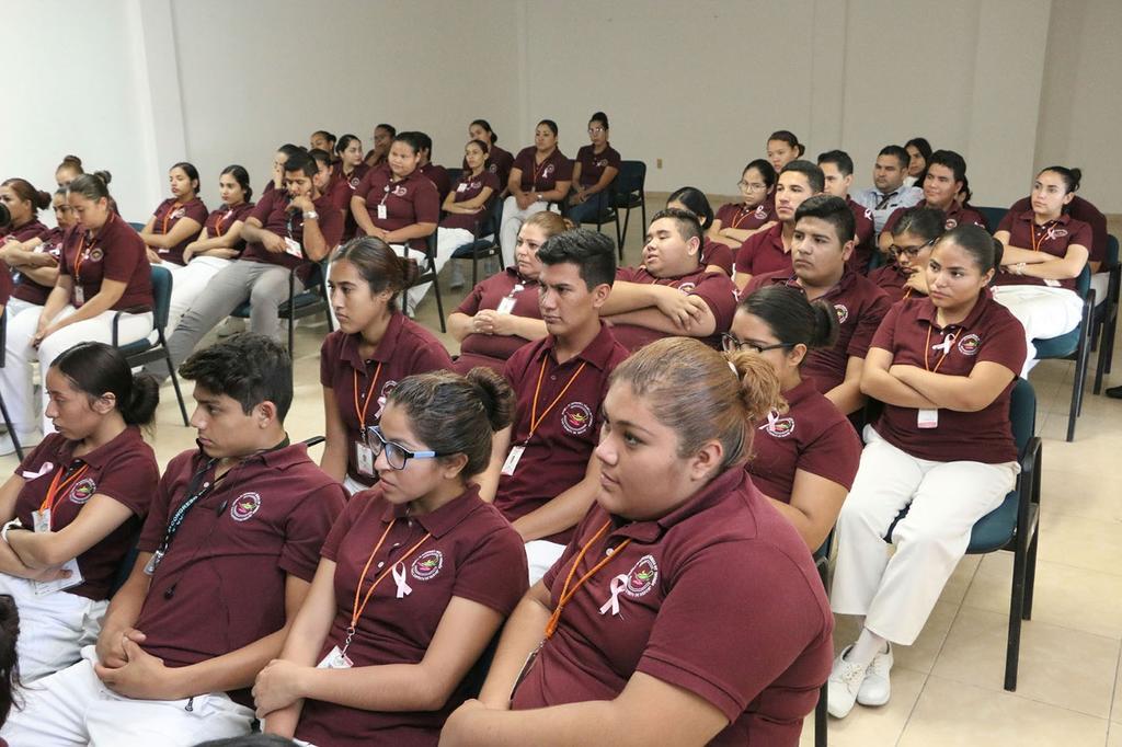 Incorporan Lengua de Señas en Escuela de Enfermería del DIF Torreón