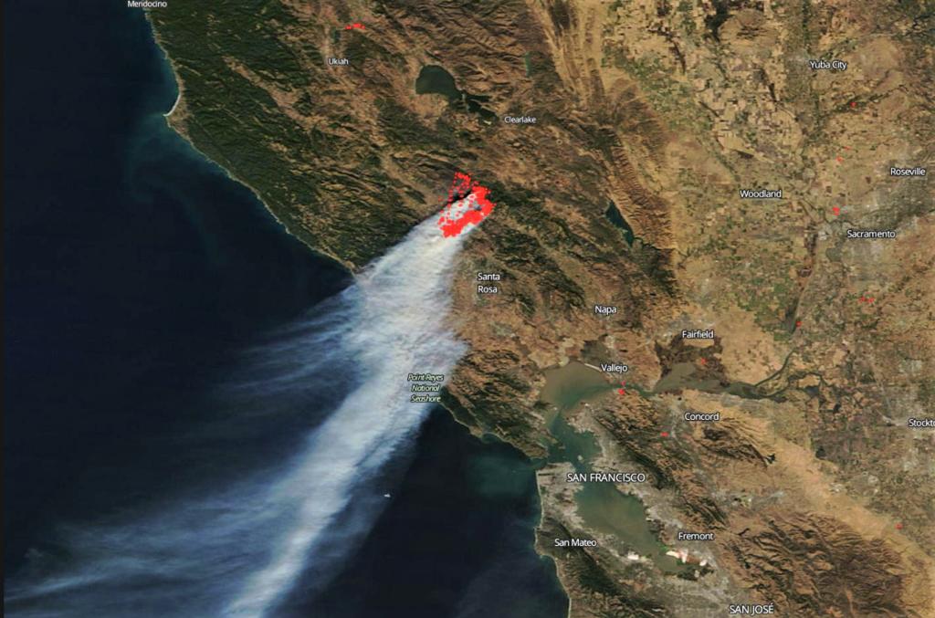 La NASA difunde imágenes satelitales de los incendios en BC